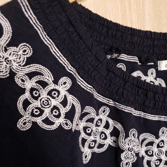 Orvis Womens Navy Blue Embroidered Wide Elastic Neckline Medium - Picture 3 of 6